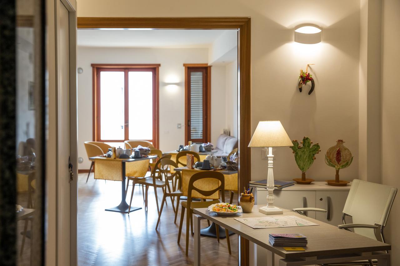 Novantanove B&B レッチェ エクステリア 写真